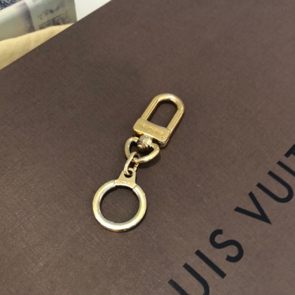 SOLD. Louis Vuitton strap extender - Picture 8 of 8